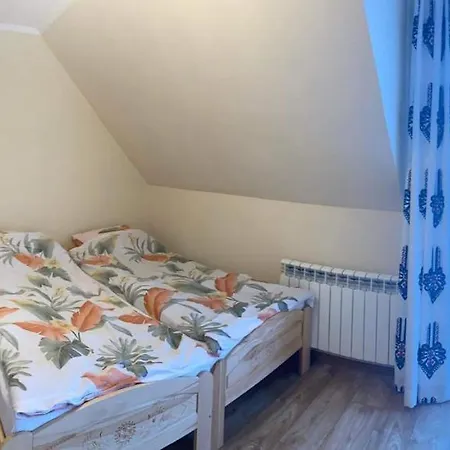 Rum i privatbostad U Basi *